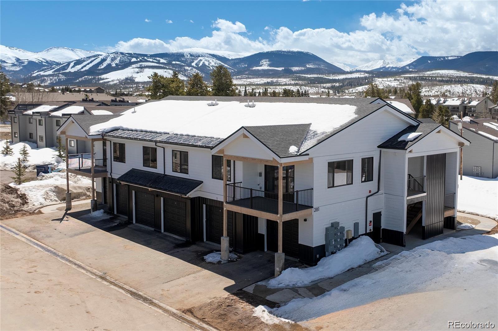 281 W Meadow Mile Unit: 4