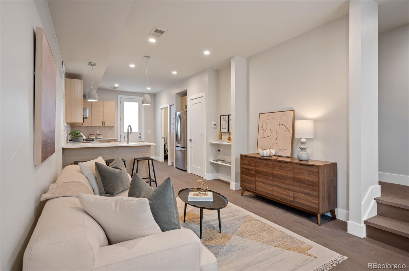 409 Harrison Street Unit: 2