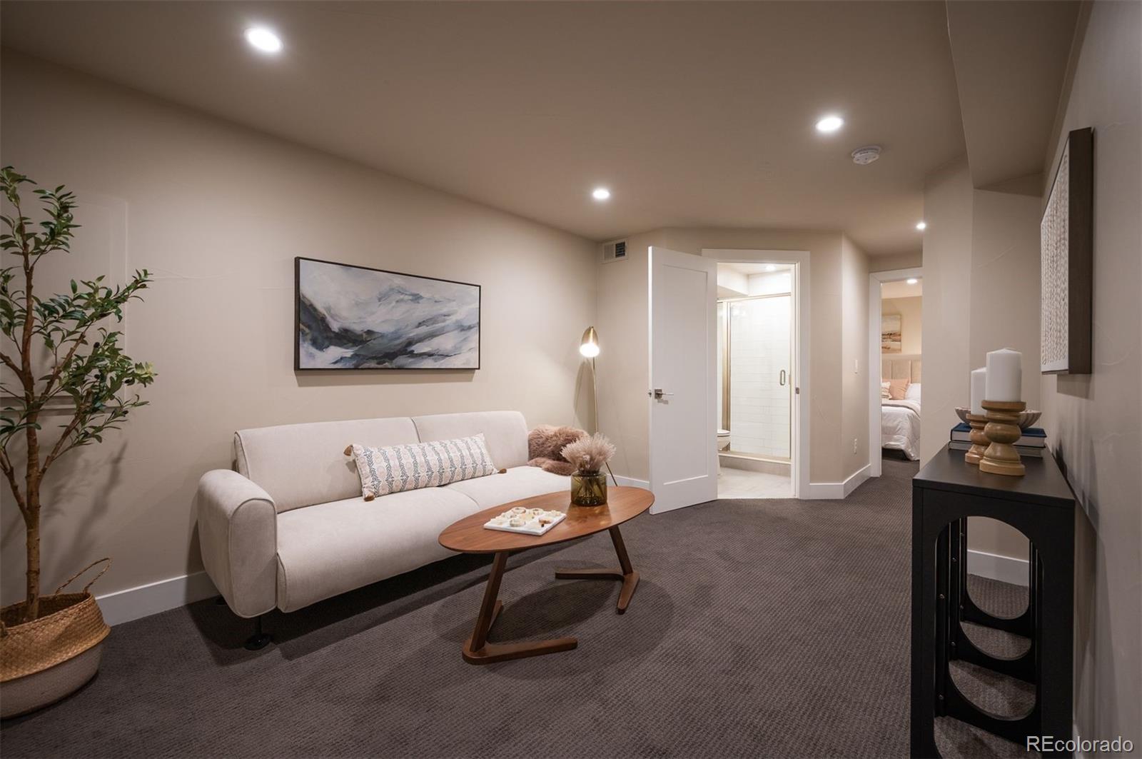 409 Harrison Street Unit: 2