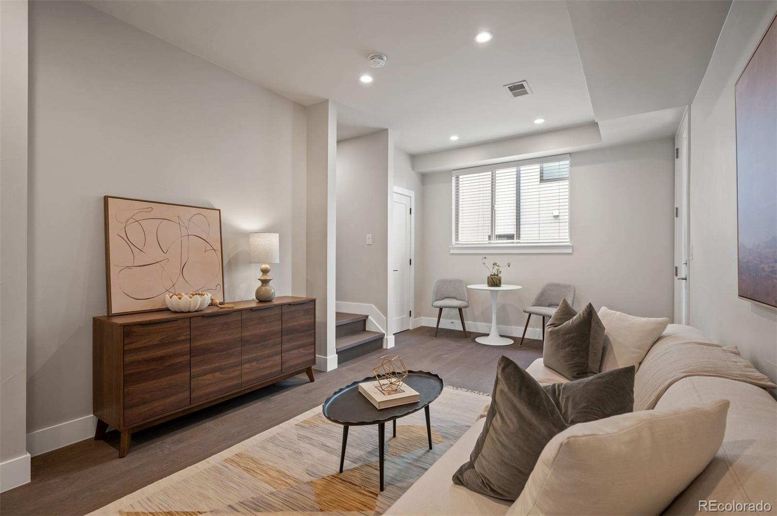 409 Harrison Street Unit: 2