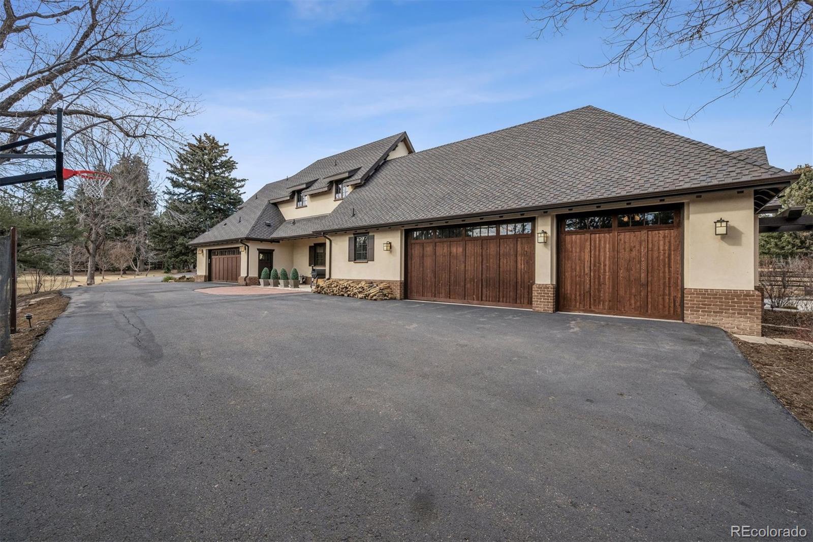 4 Vista Road
