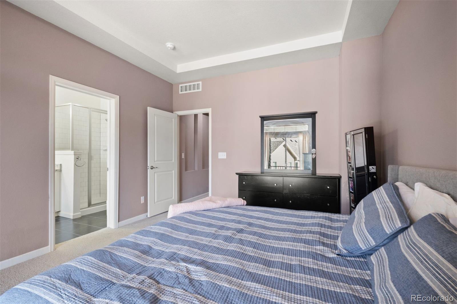 9077 E Phillips Lane