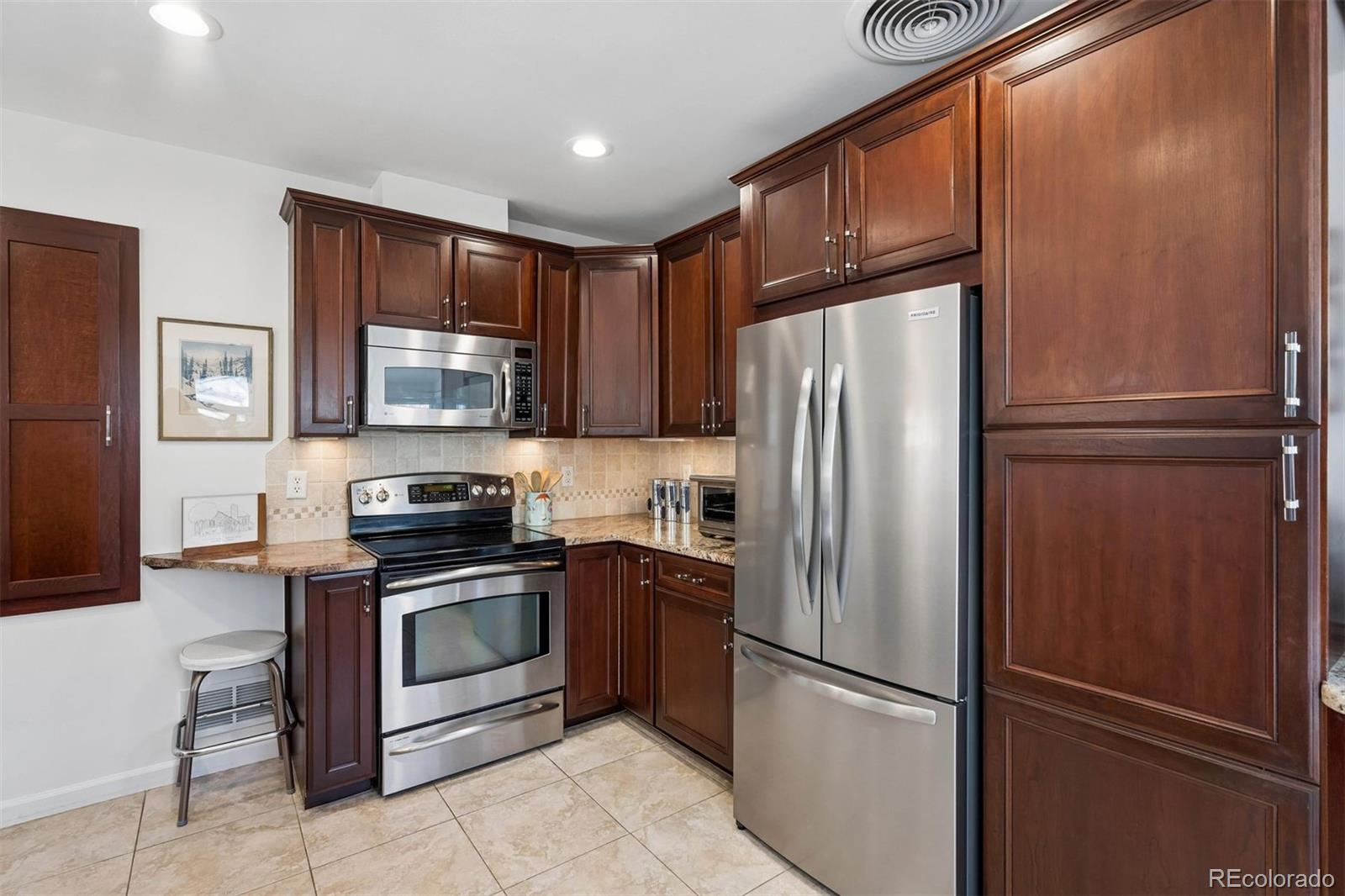 950 S Euclid Way