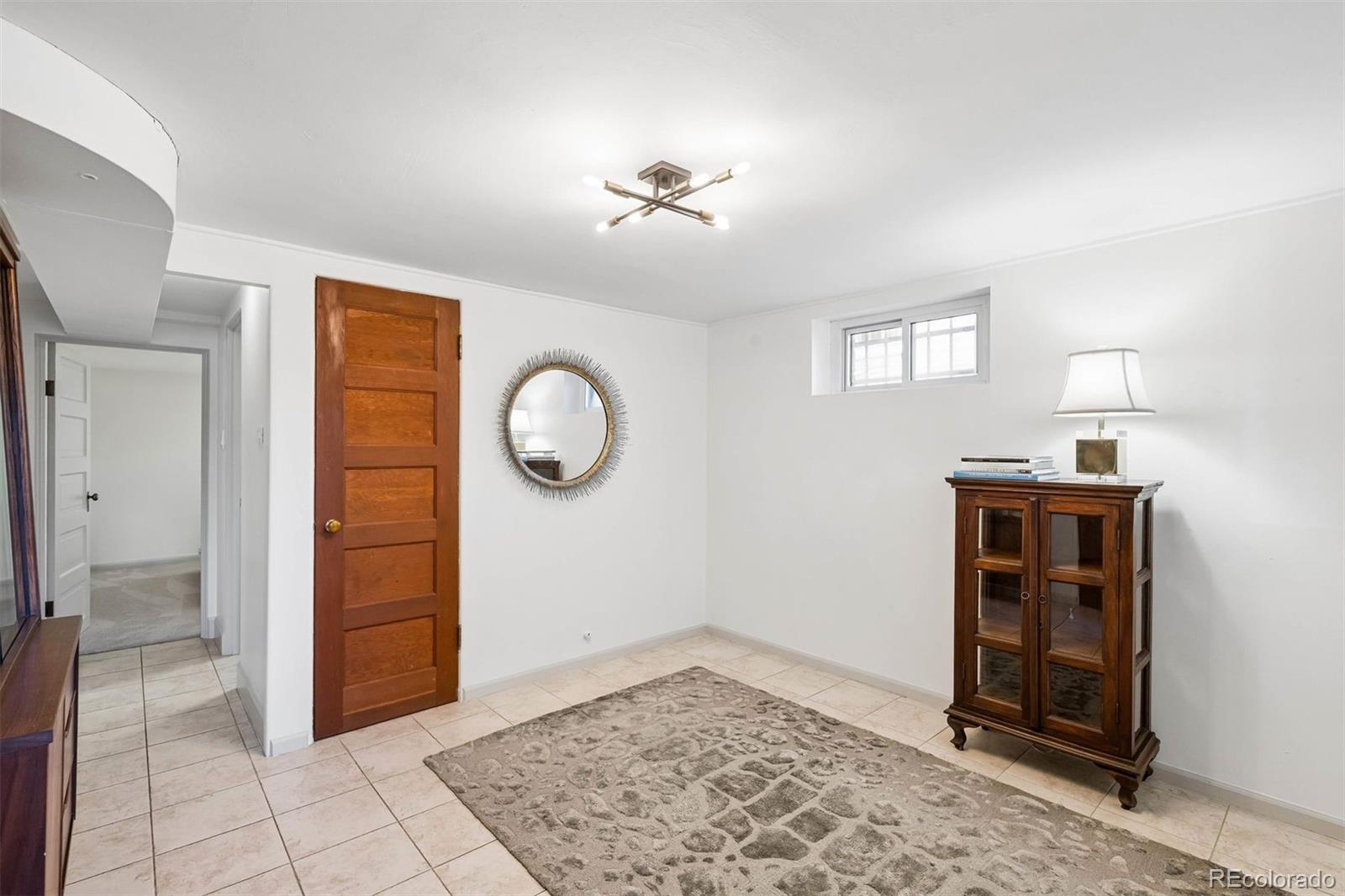 950 S Euclid Way