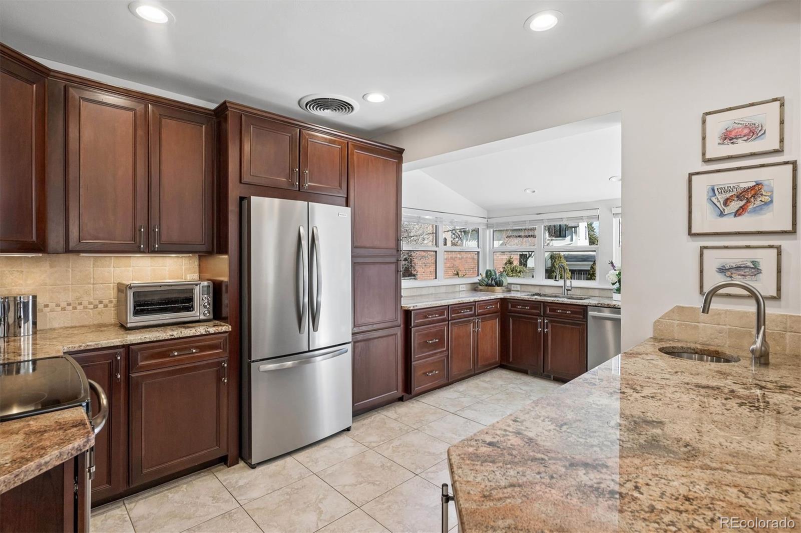 950 S Euclid Way