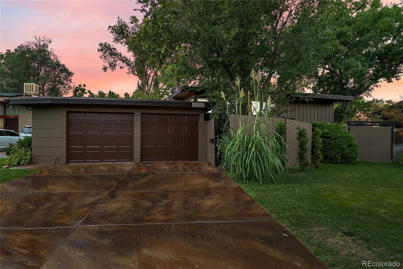 1415 S Jasmine Way