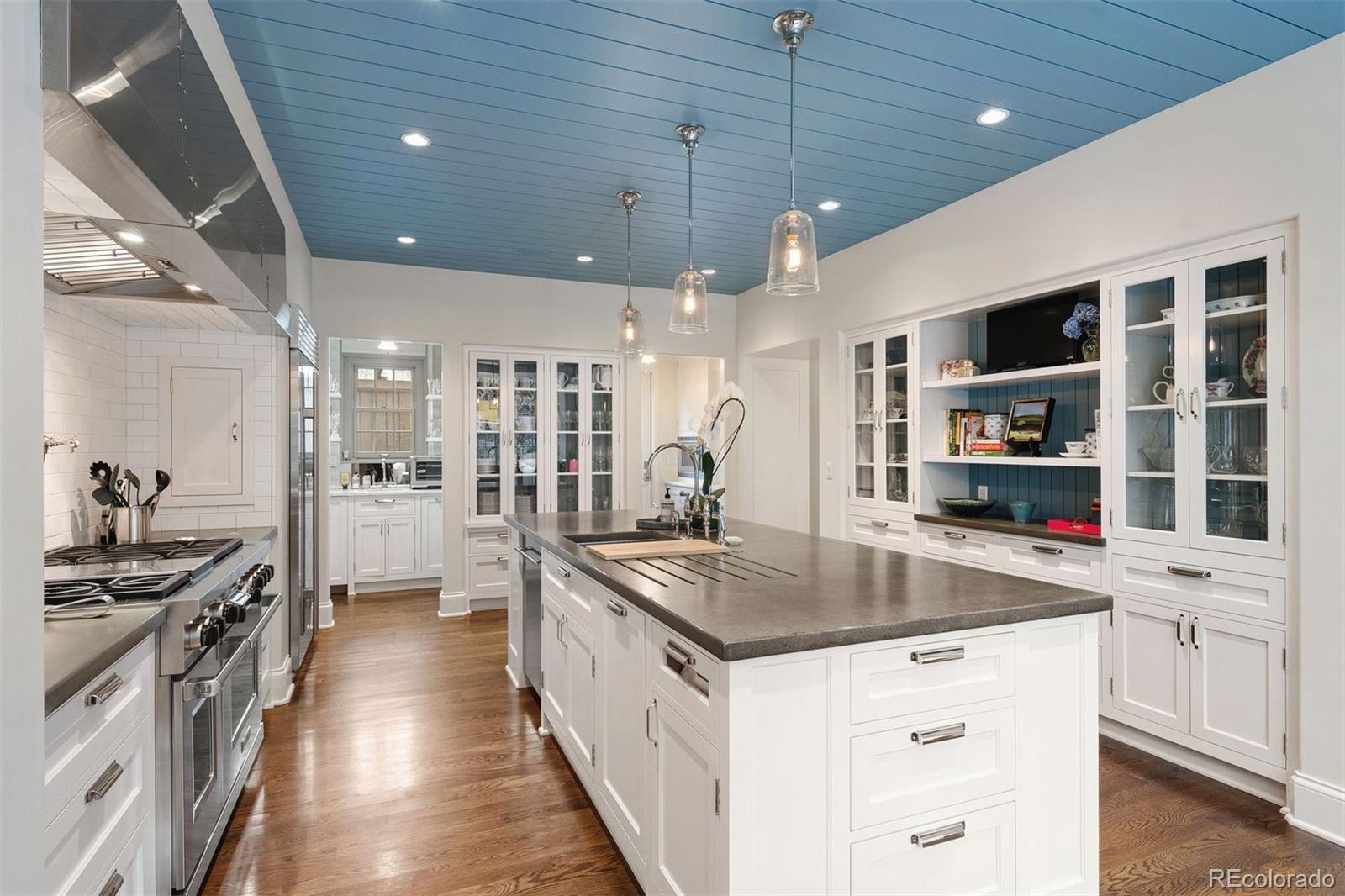 580 Race Street Unit: "L"