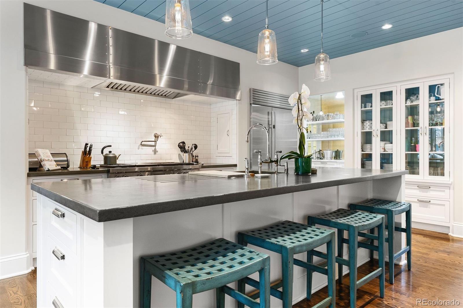 580 Race Street Unit: "L"