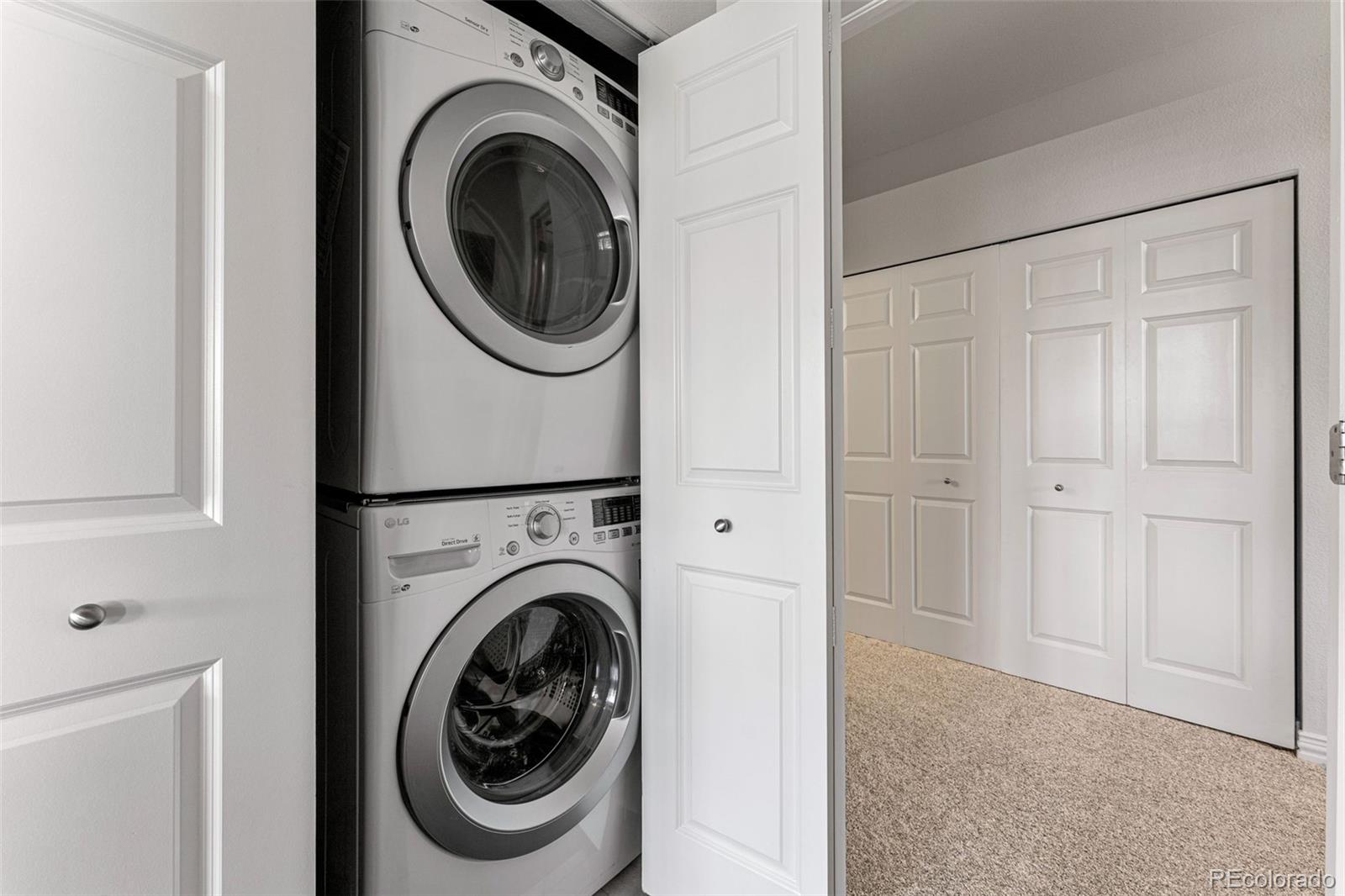 277 N Broadway Unit: 207