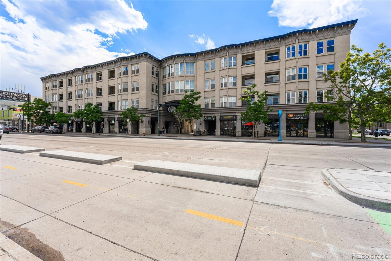 277 N Broadway Unit: 207