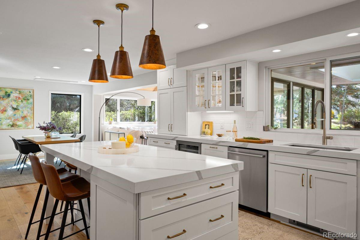 2250 Crestridge Drive