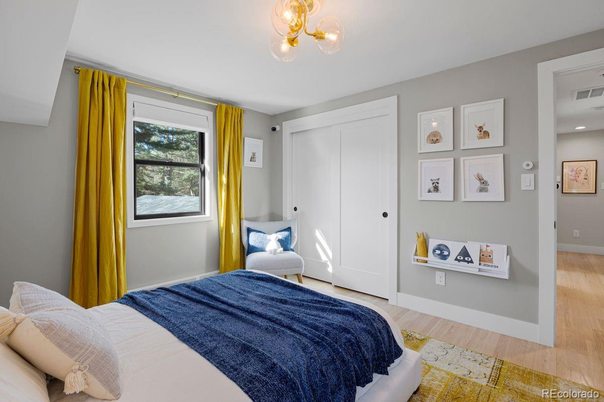 2250 Crestridge Drive