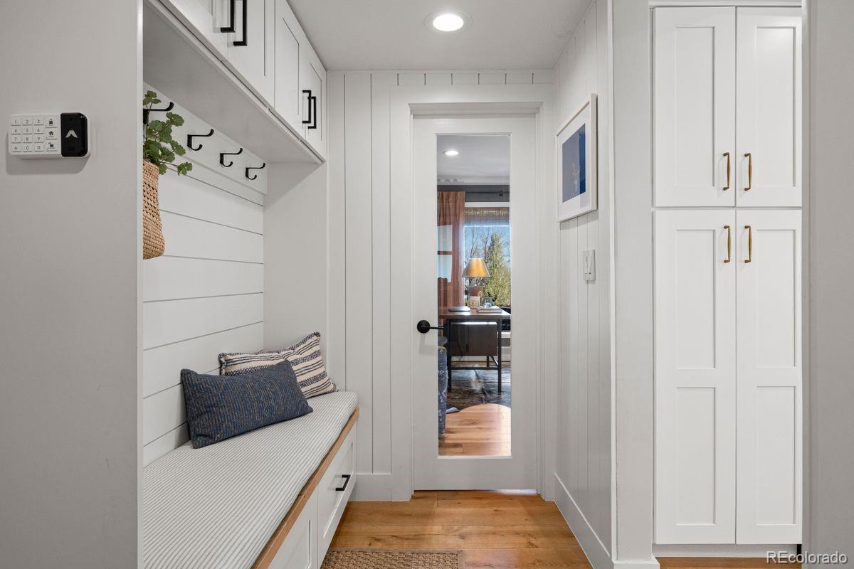 2250 Crestridge Drive