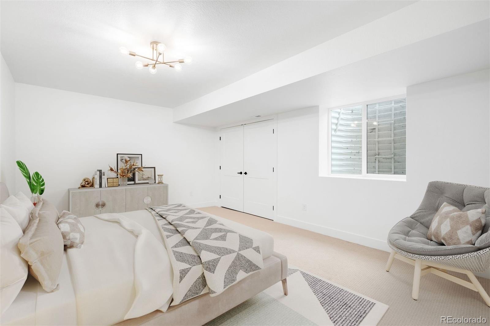 4227 Mariposa Street