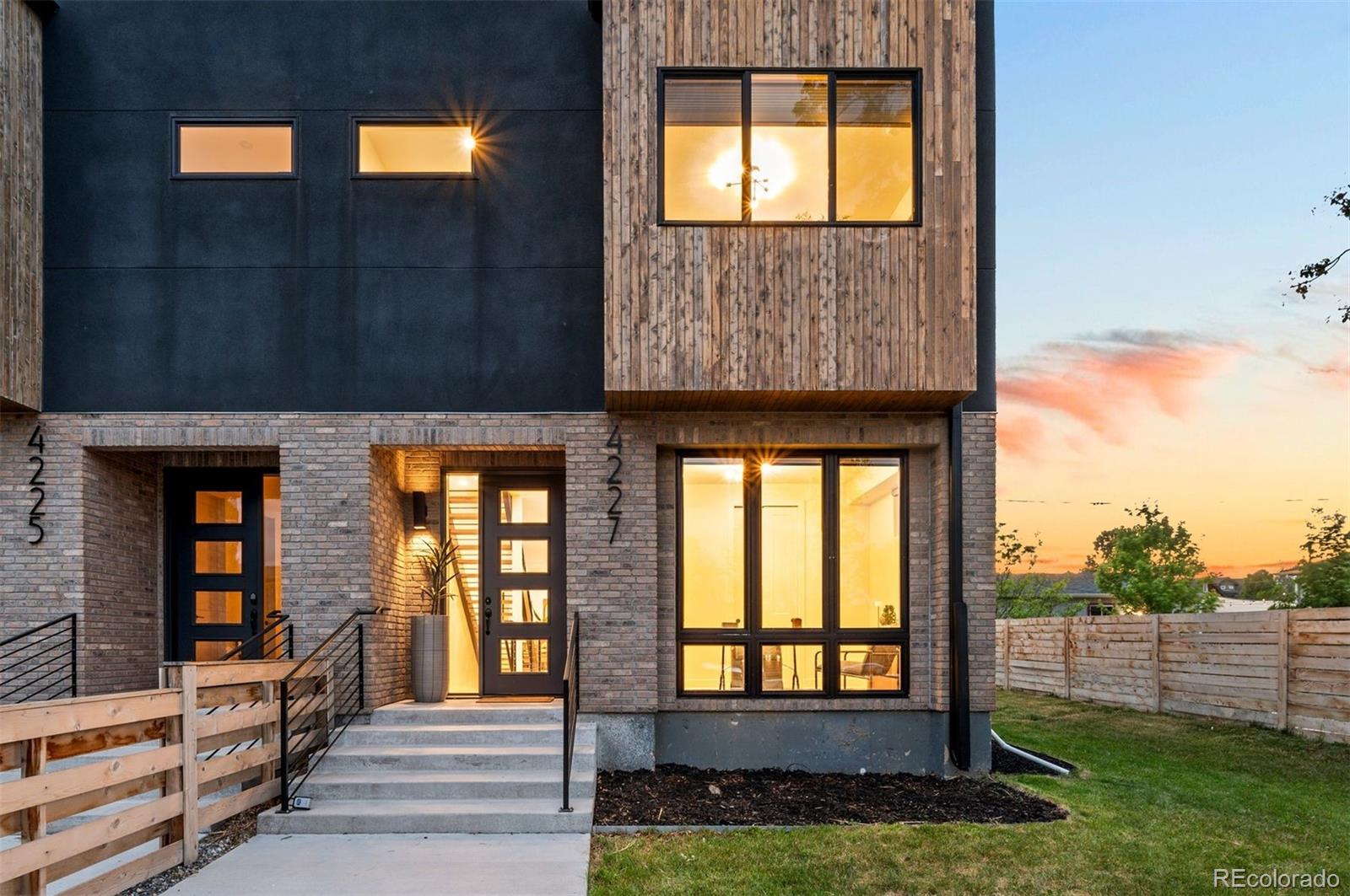 4227 Mariposa Street