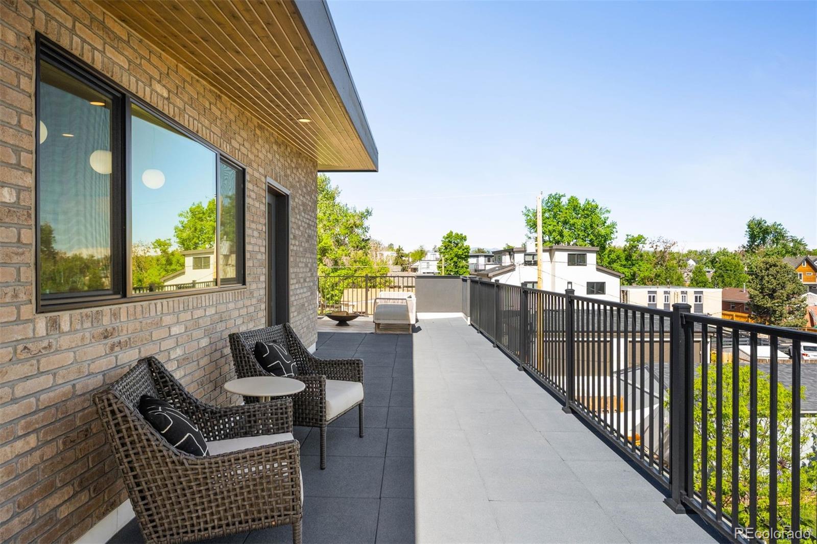 4227 Mariposa Street