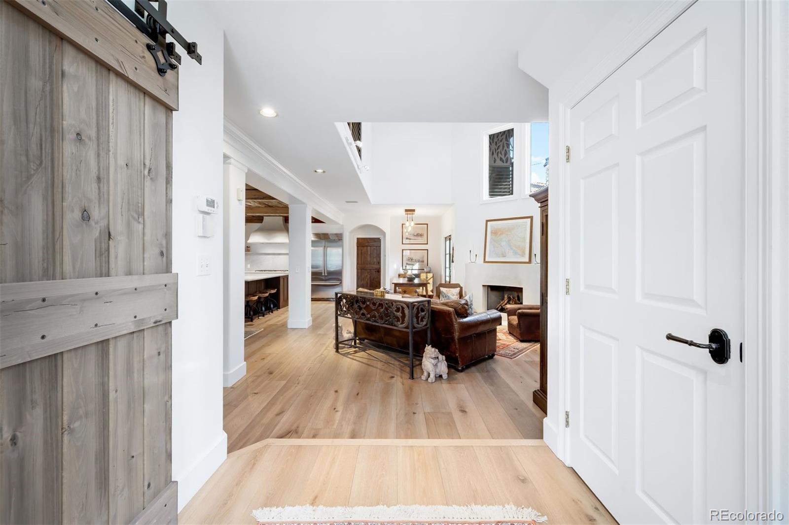 2735 E Wesley Avenue