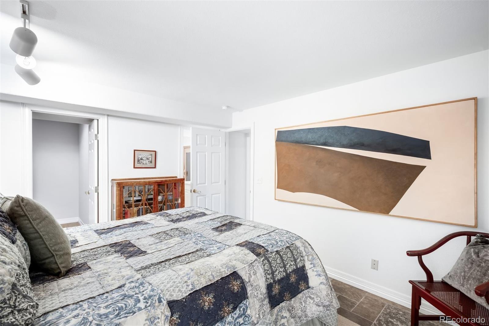 2735 E Wesley Avenue