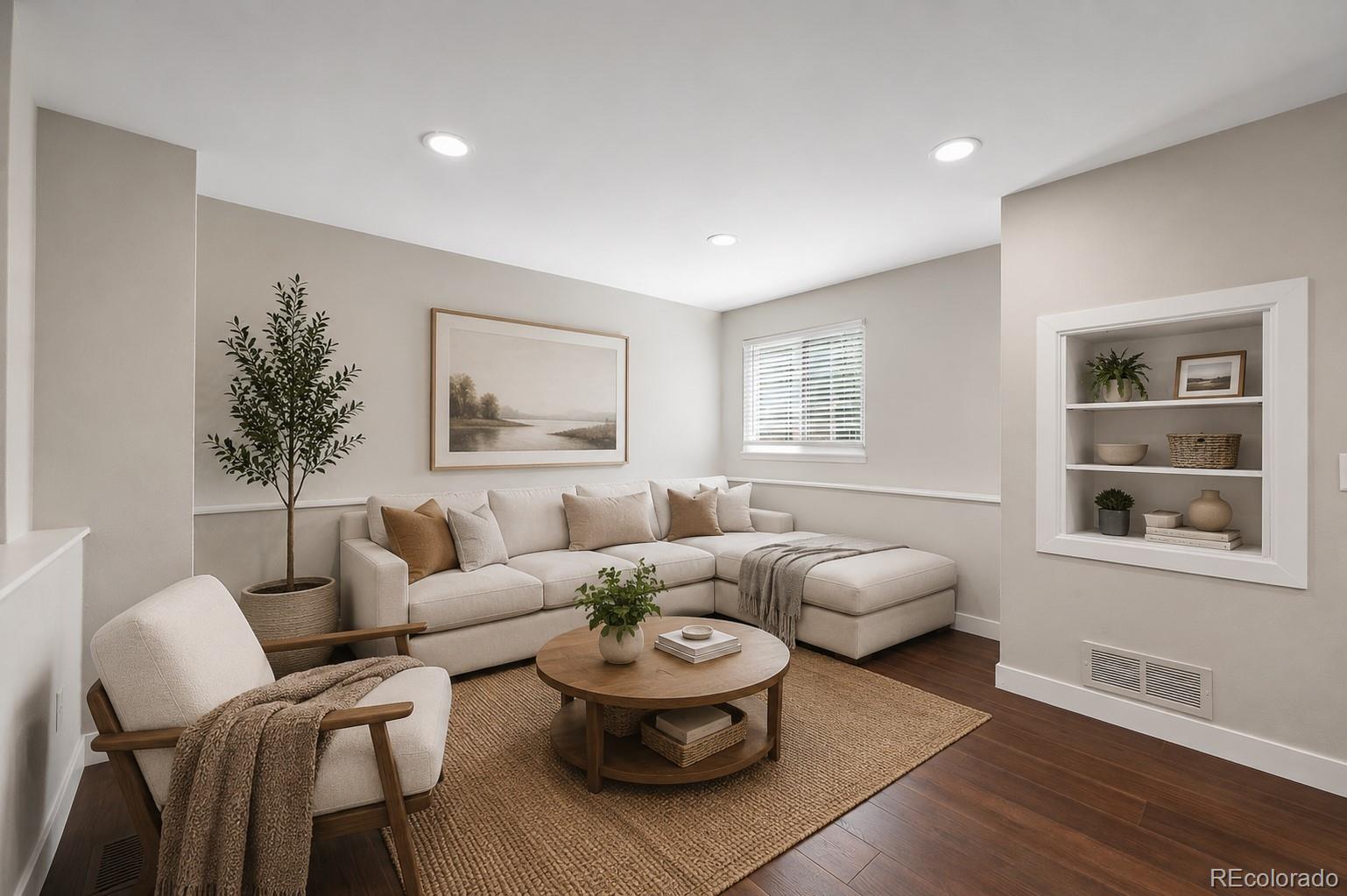 13328 Ash Circle