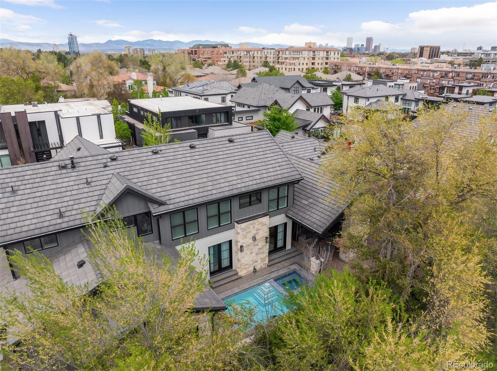 2821 E Cedar Avenue Unit: 2