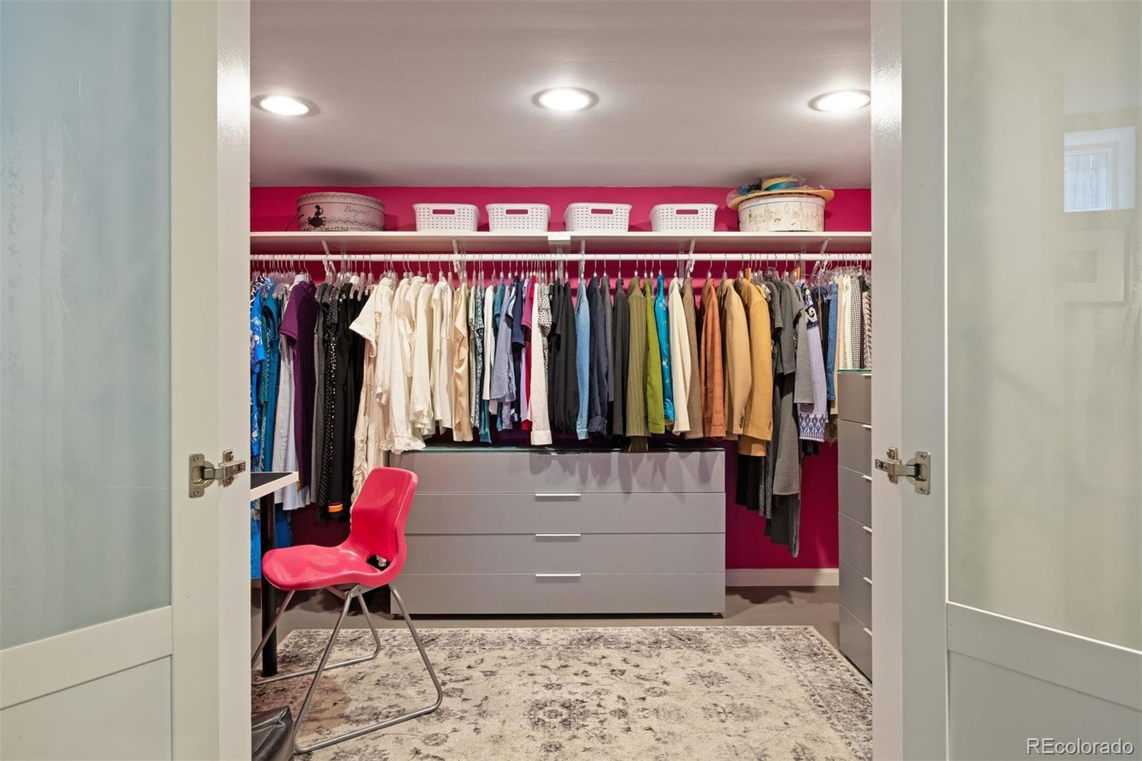 1550 S Saint Paul Street