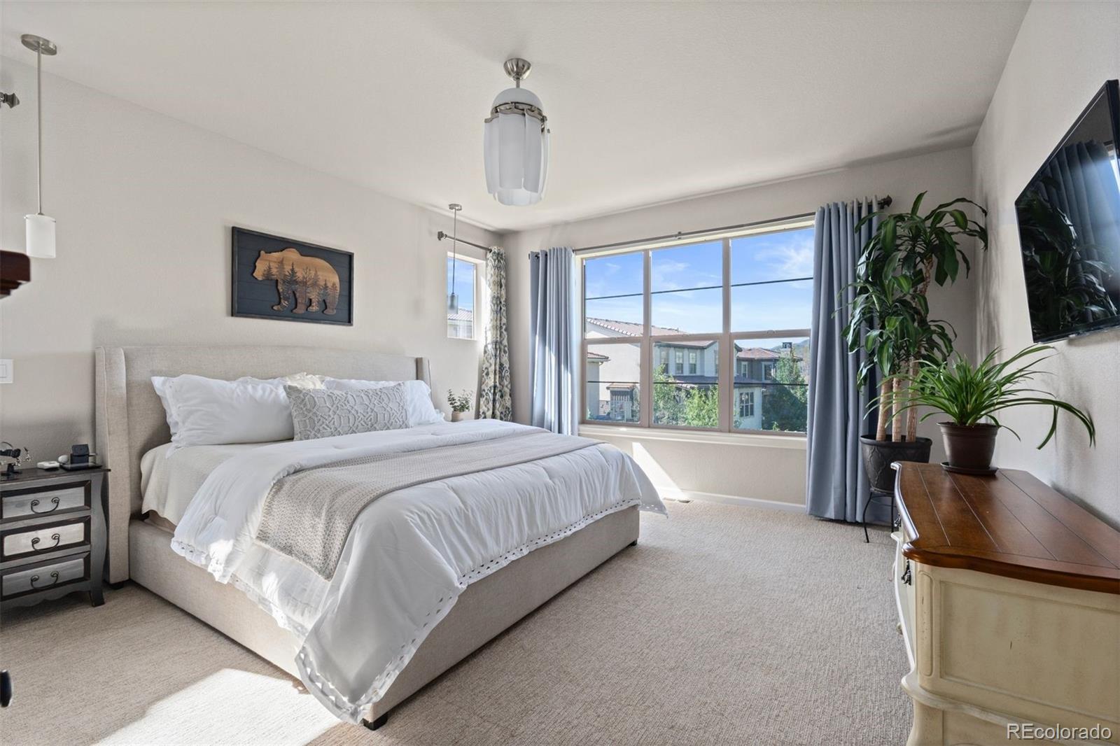 15290 W Baker Avenue