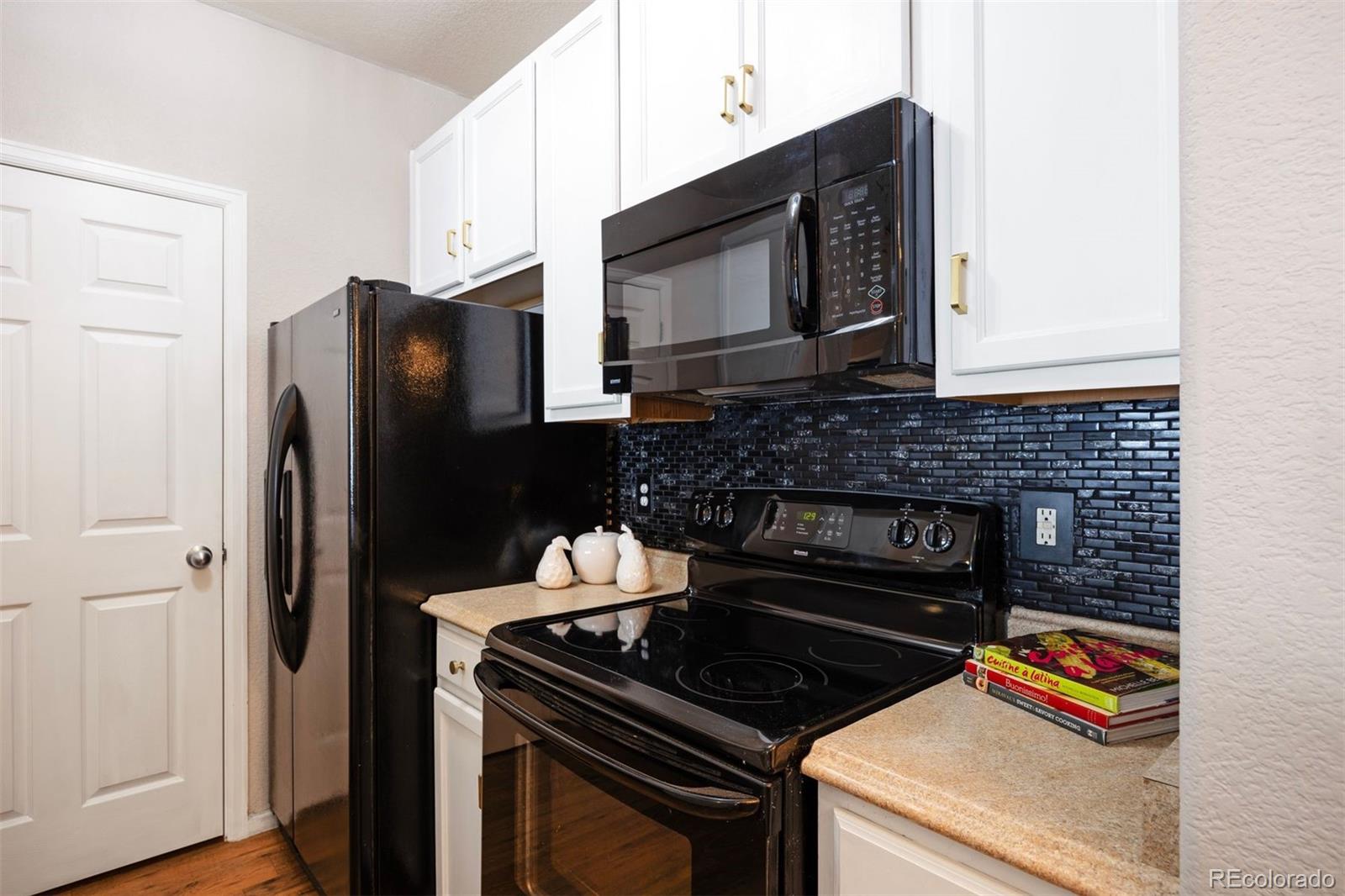 15700 E Jamison Drive Unit: 7-205
