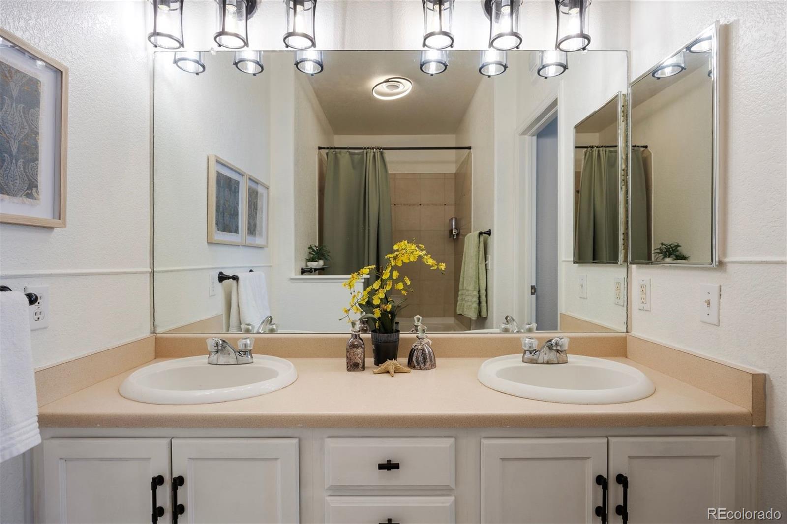 15700 E Jamison Drive Unit: 7-205