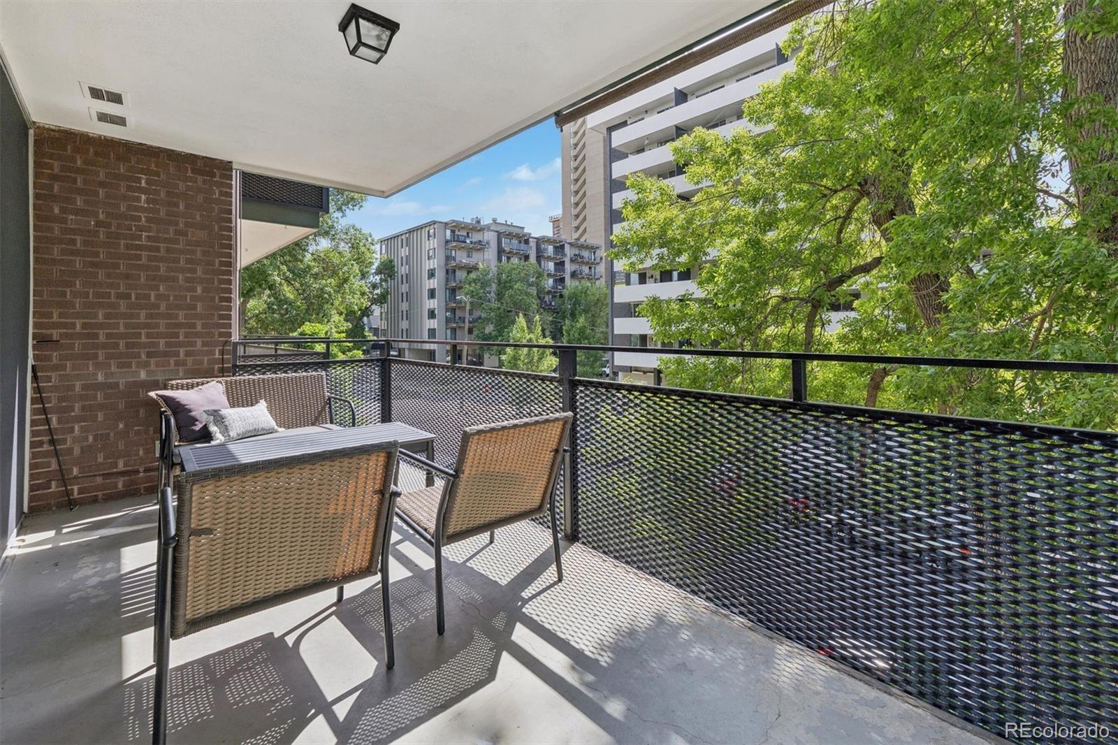 1200 Vine Street Unit: 3C