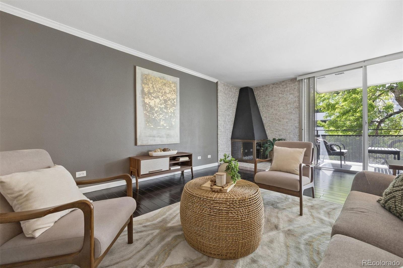 1200 Vine Street Unit: 3C