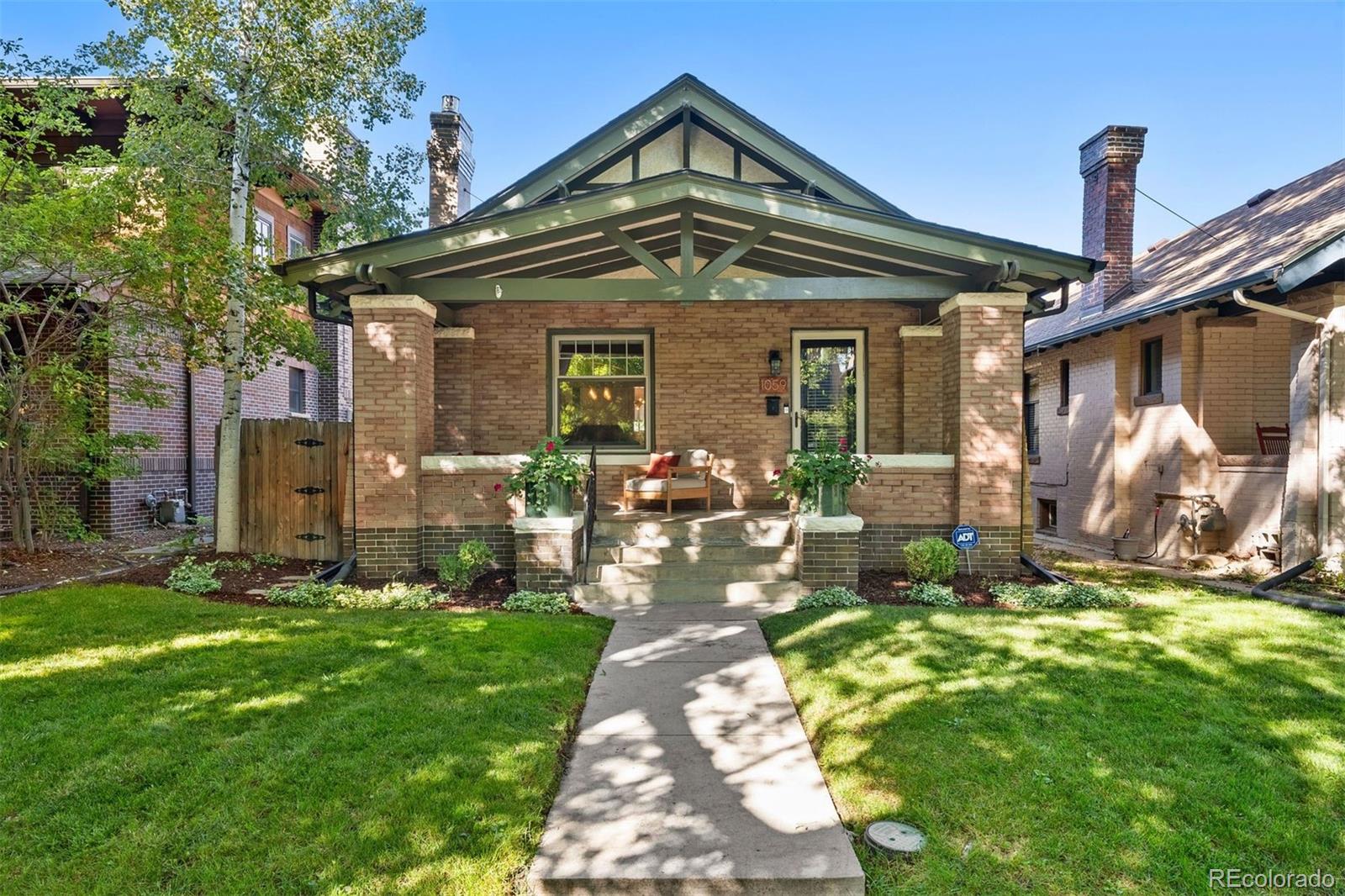 1059 S Williams Street