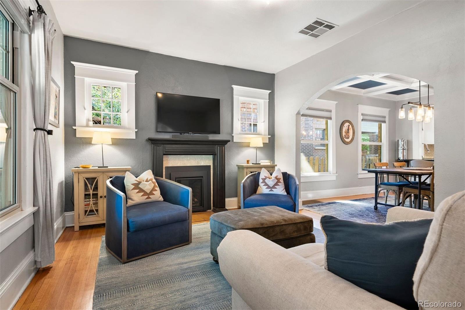 1059 S Williams Street