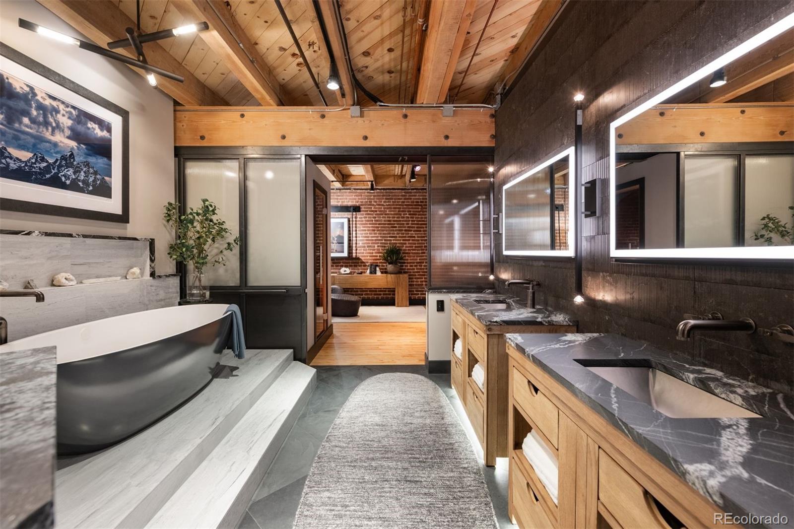 1792 Wynkoop Street Unit: 505