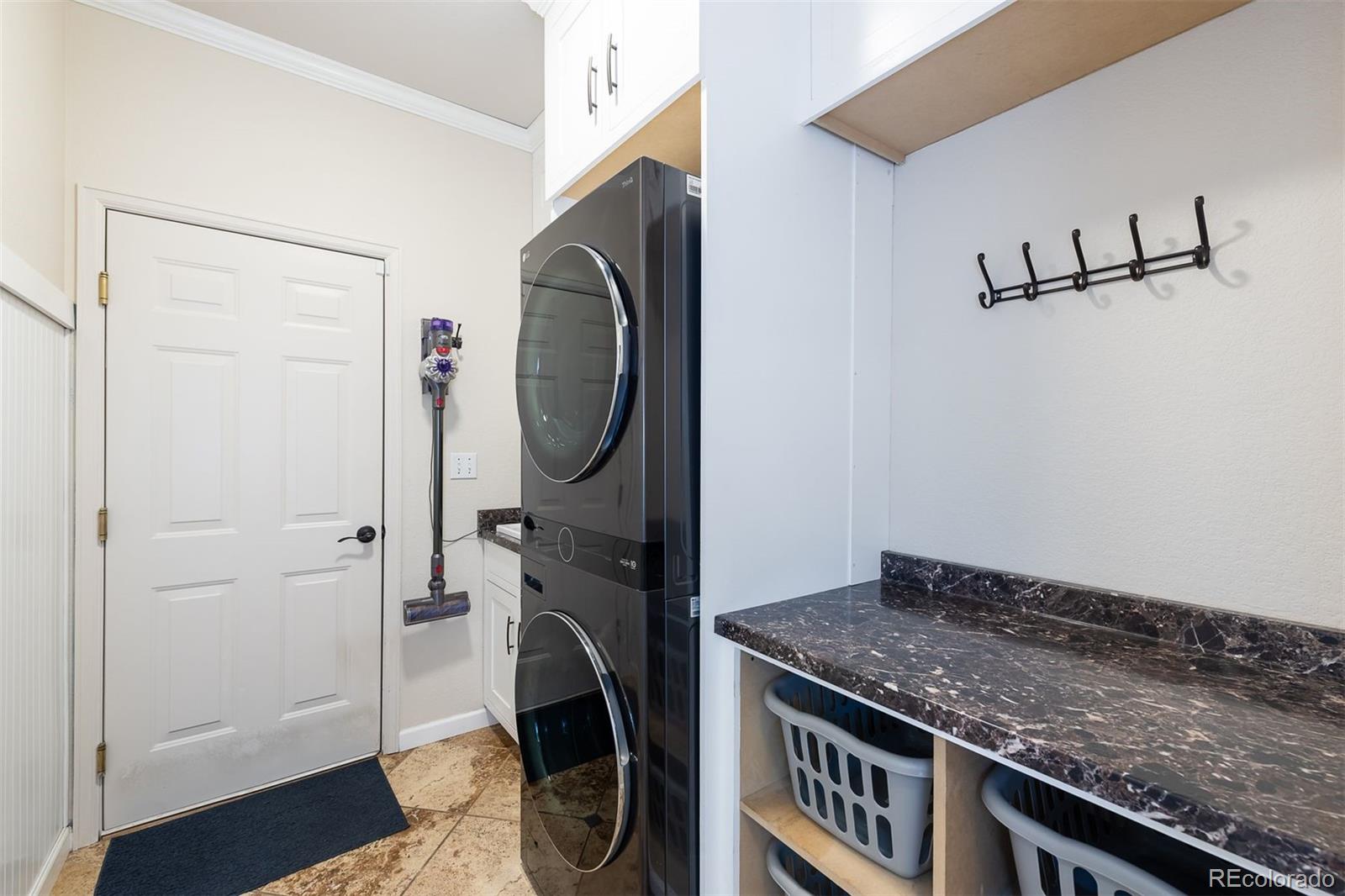 6269 Devinney Circle