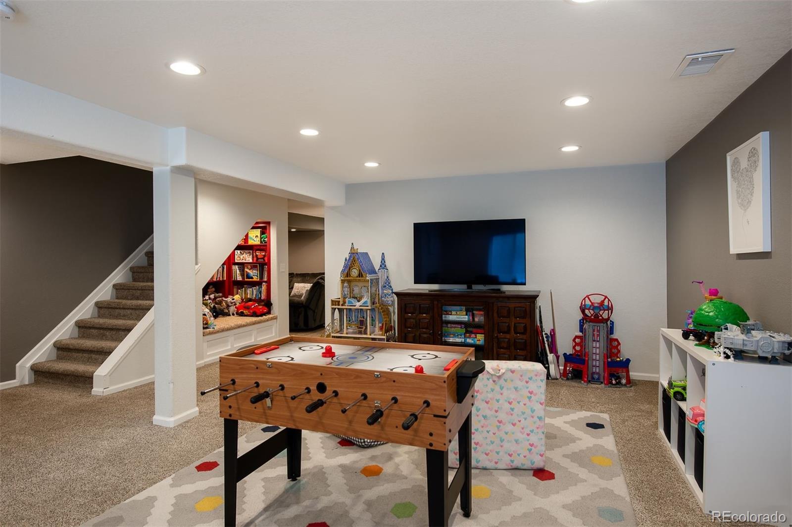 6269 Devinney Circle