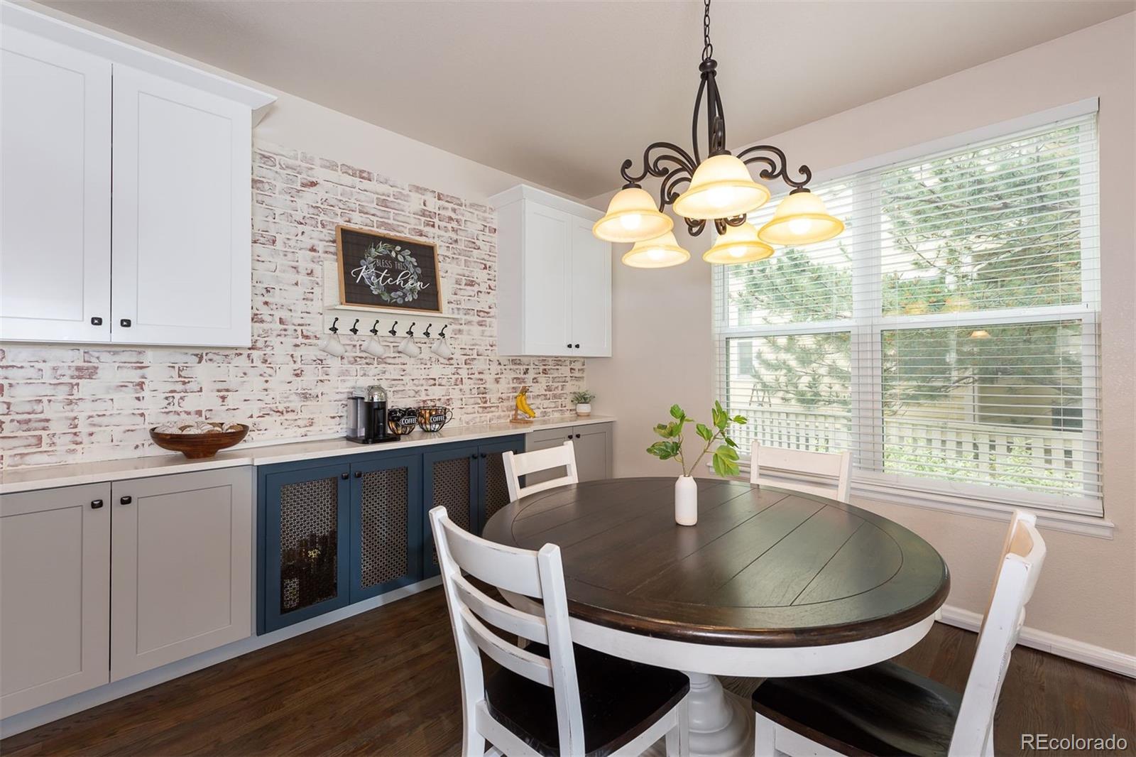 6269 Devinney Circle