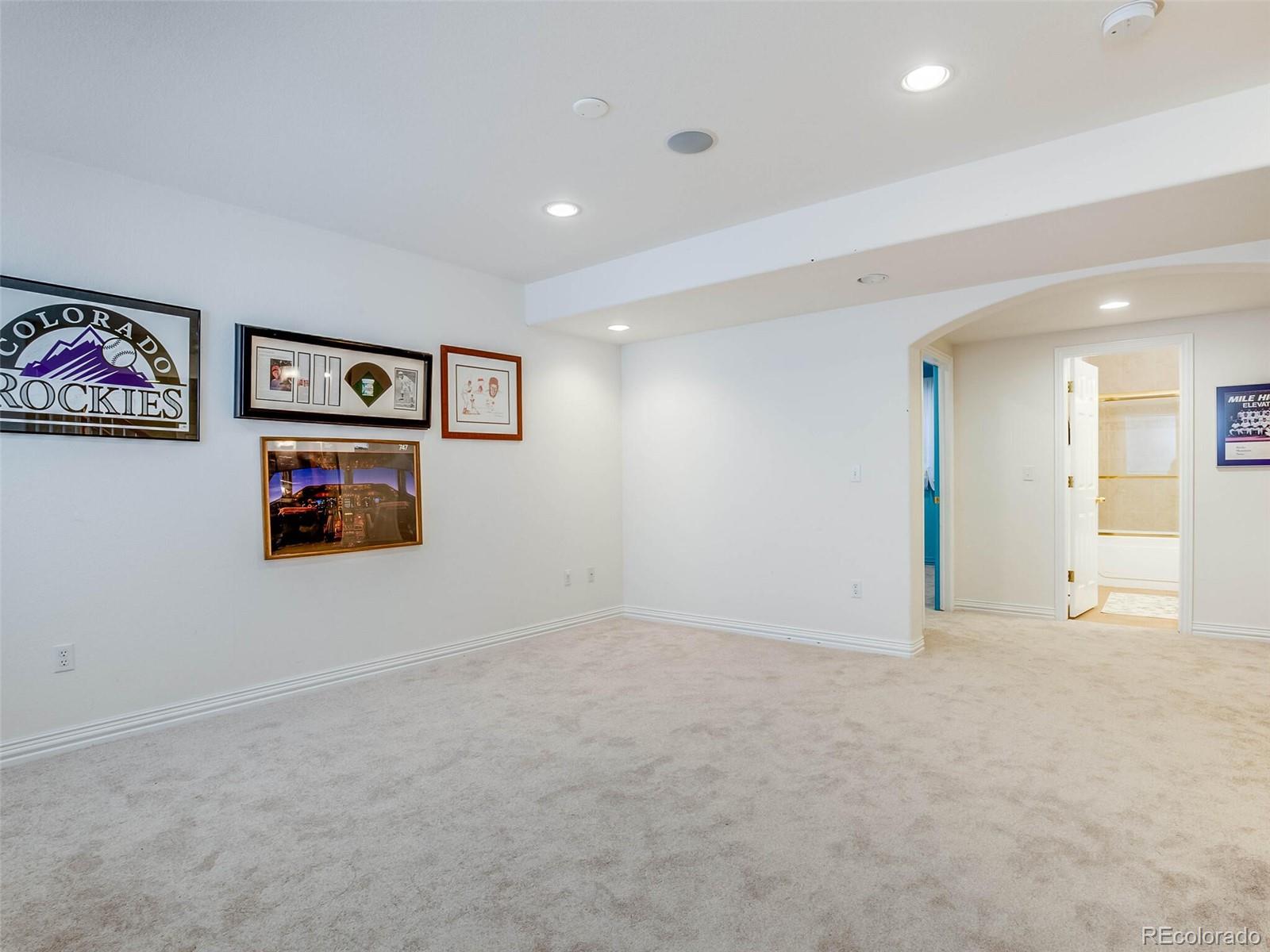 1011 S Valentia Street Unit: 147