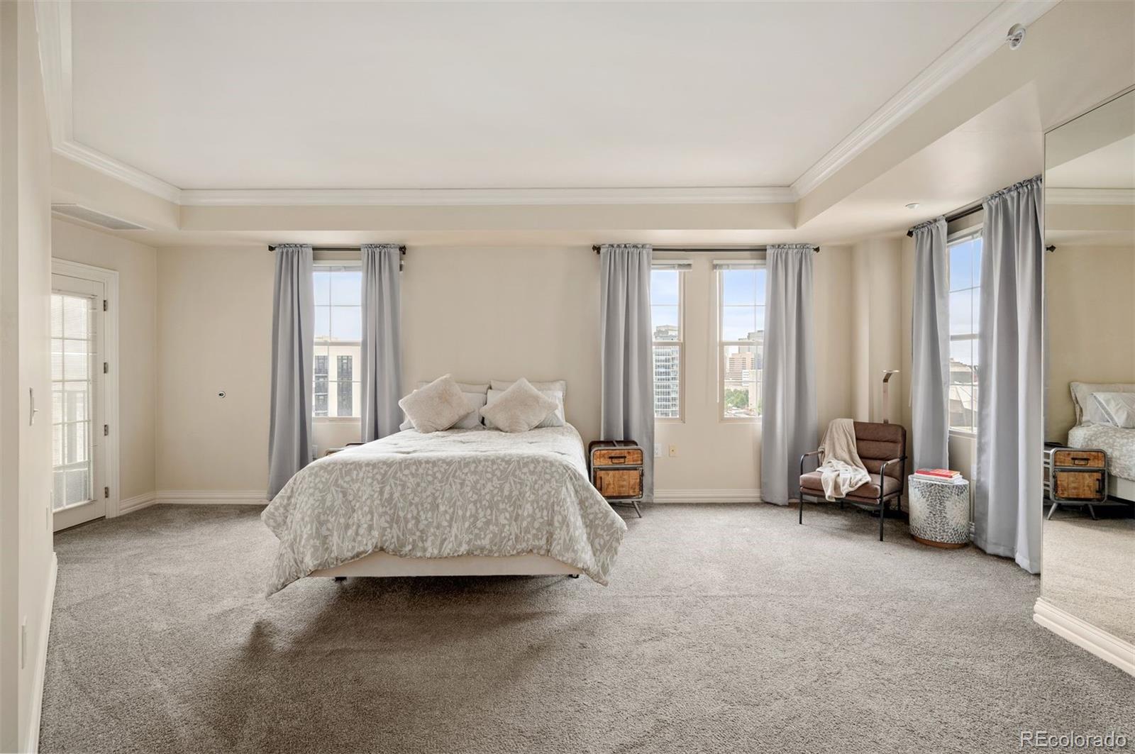 300 W 11th Avenue Unit: 15F