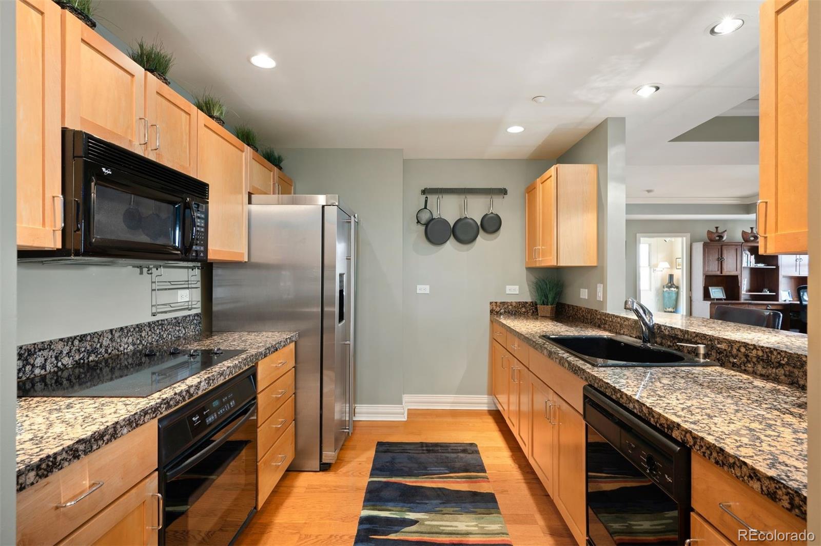 300 W 11th Avenue Unit: 15F