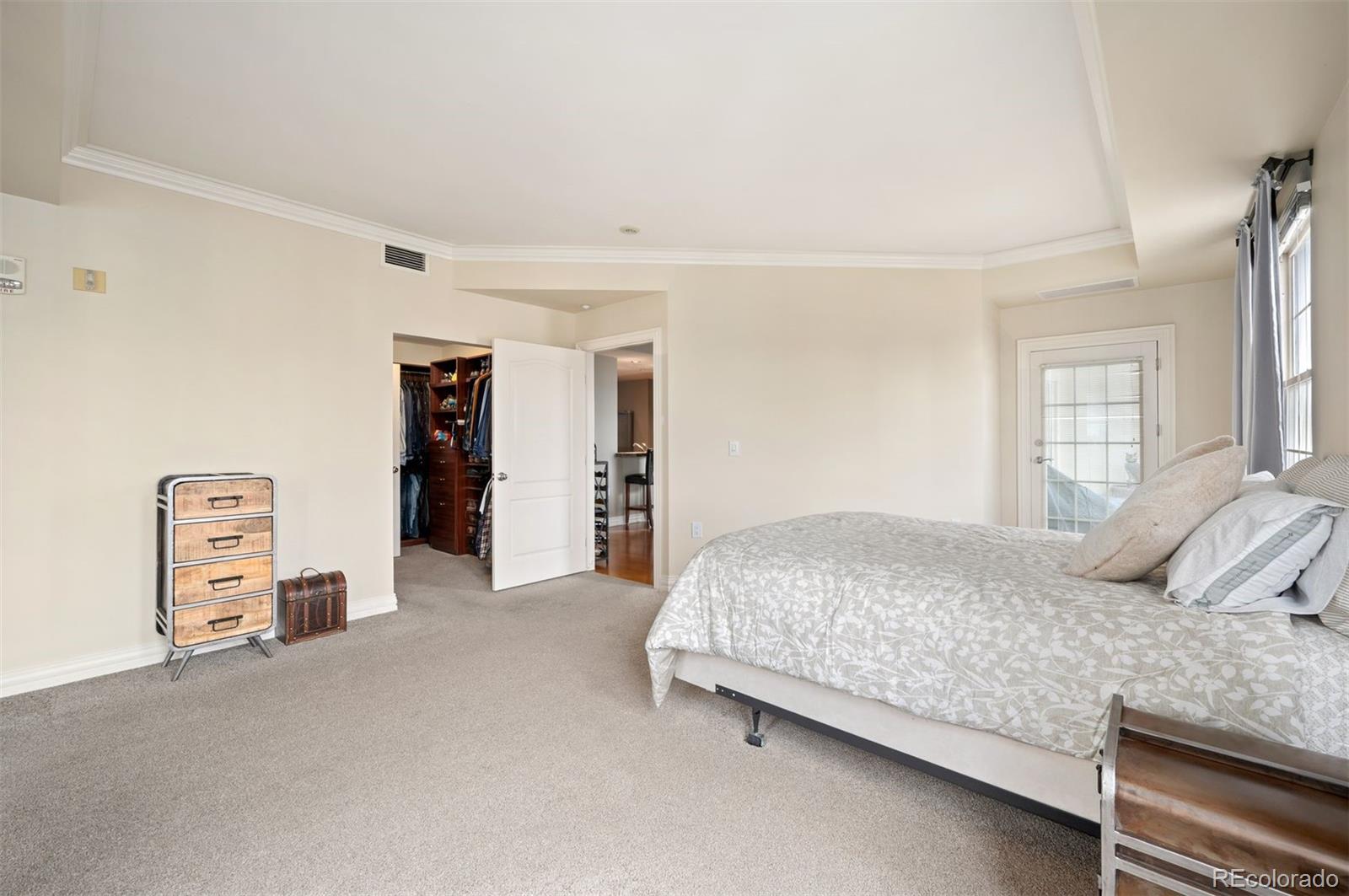 300 W 11th Avenue Unit: 15F