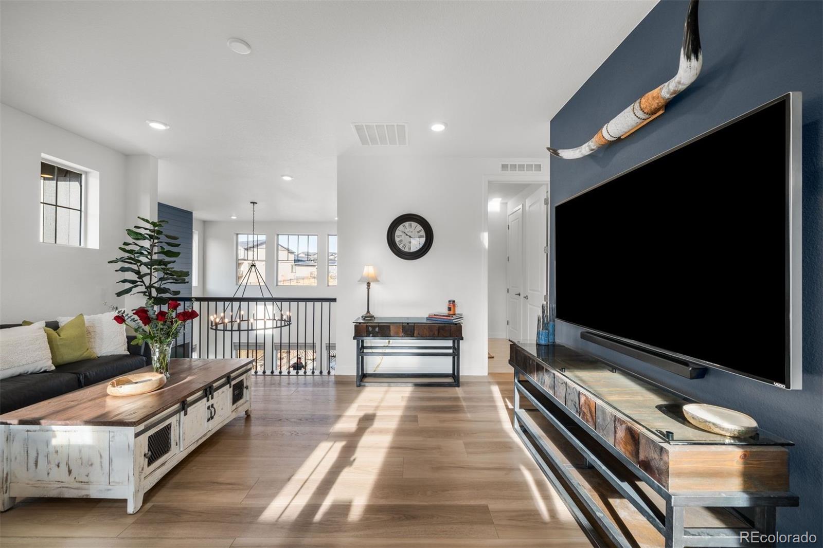 15475 W Columbia Avenue