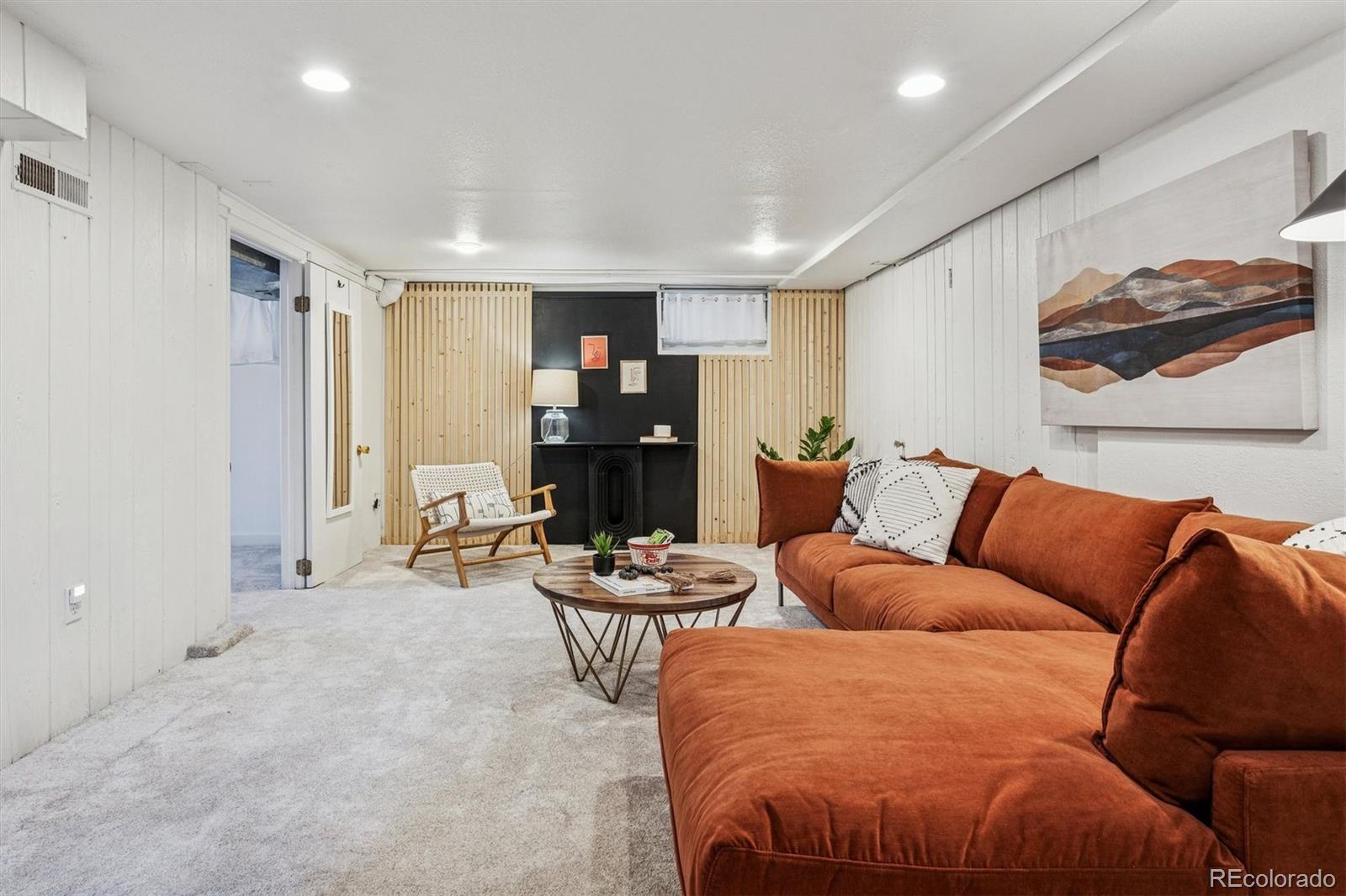 1705 S Downing Street