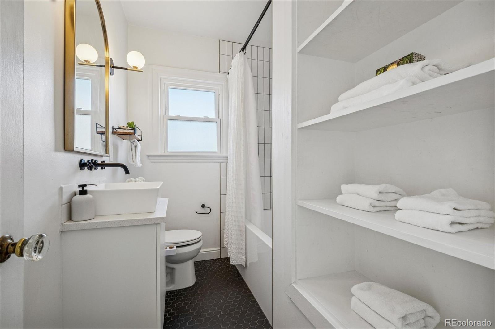 1705 S Downing Street