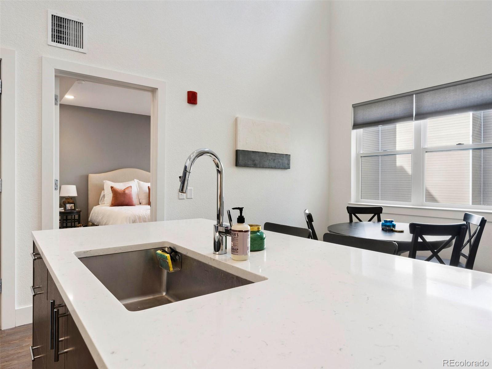 431 E Bayaud Avenue Unit: 315