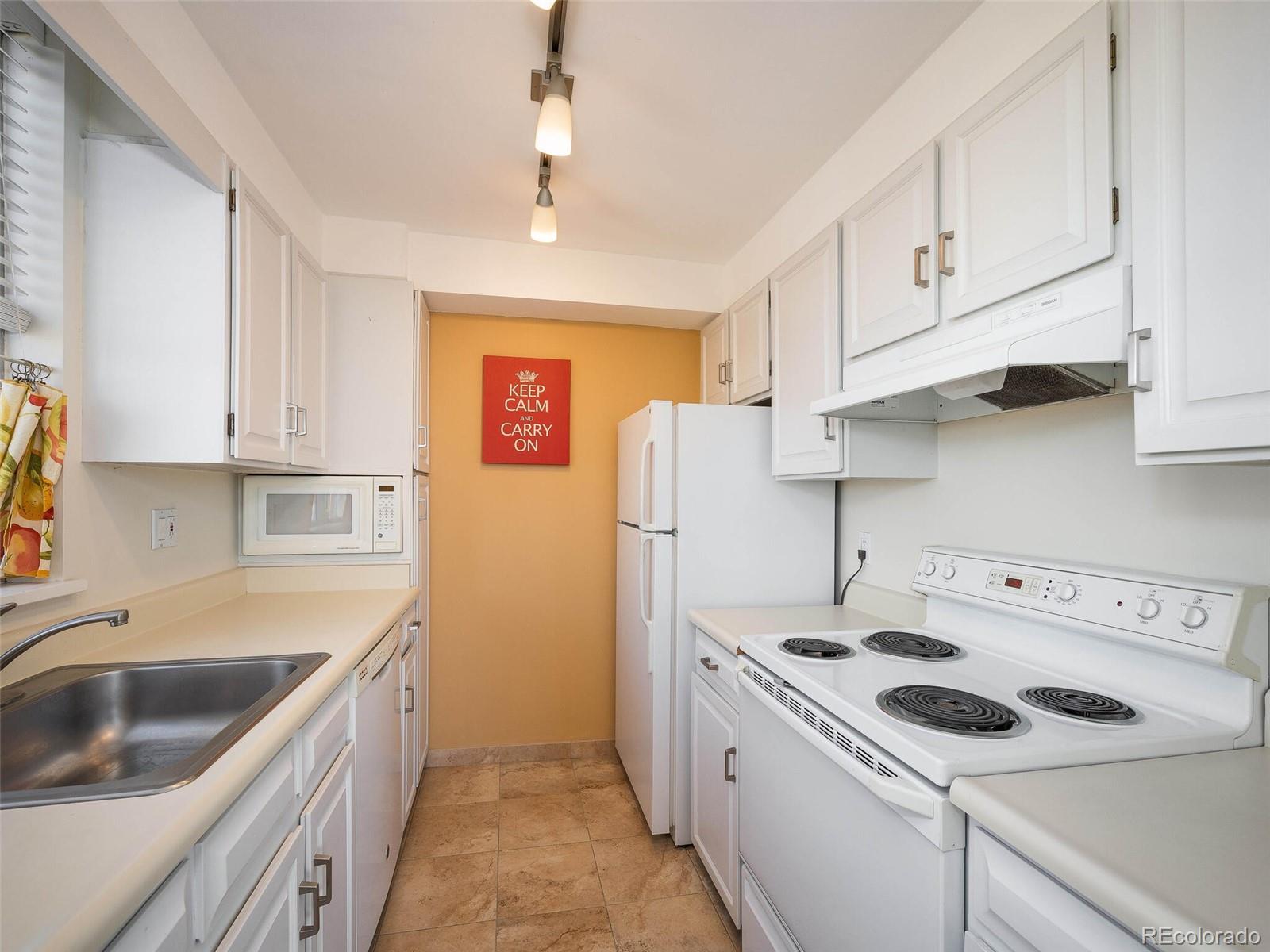 909 N Lafayette Street Unit: 802