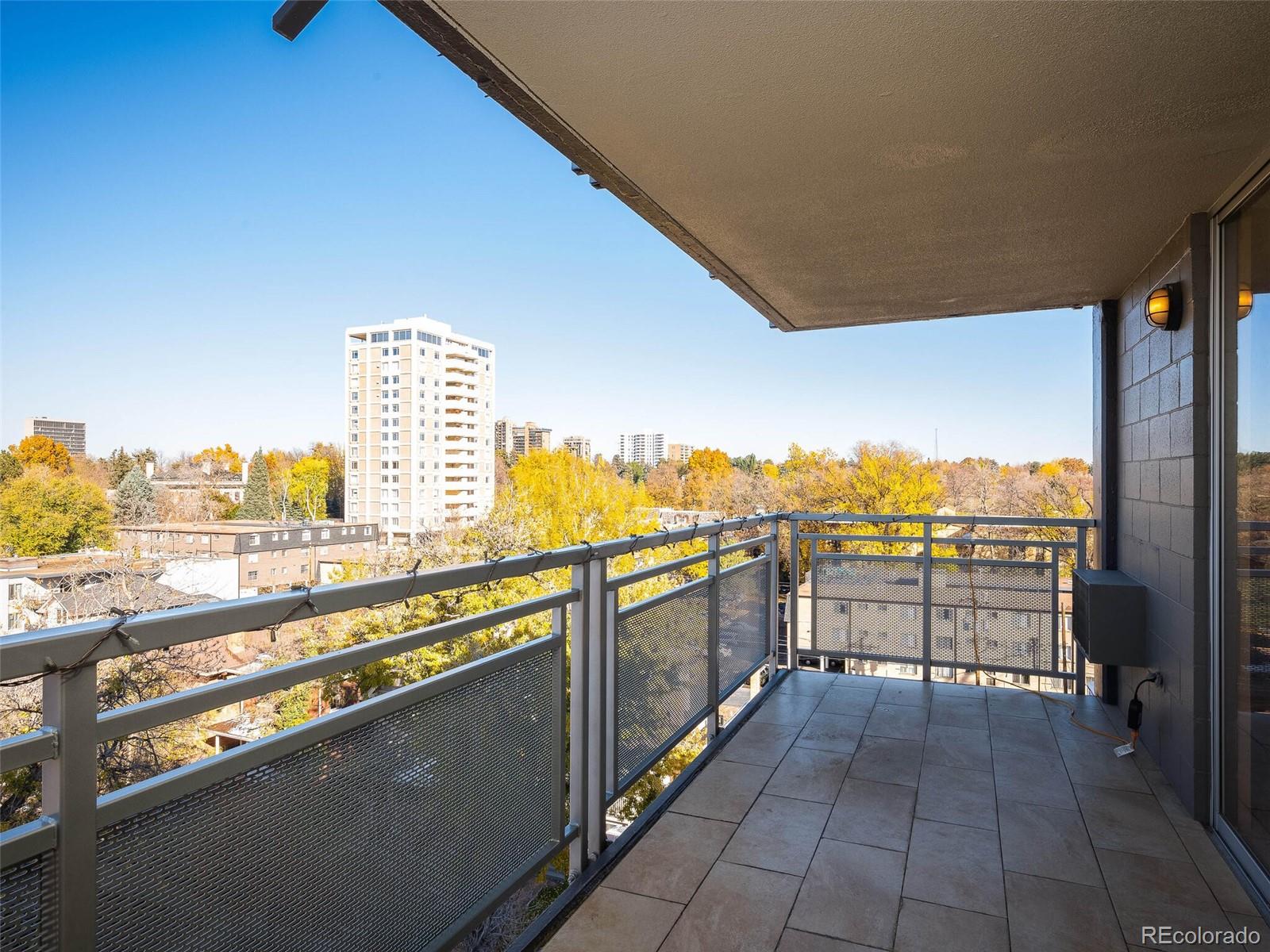 909 N Lafayette Street Unit: 802