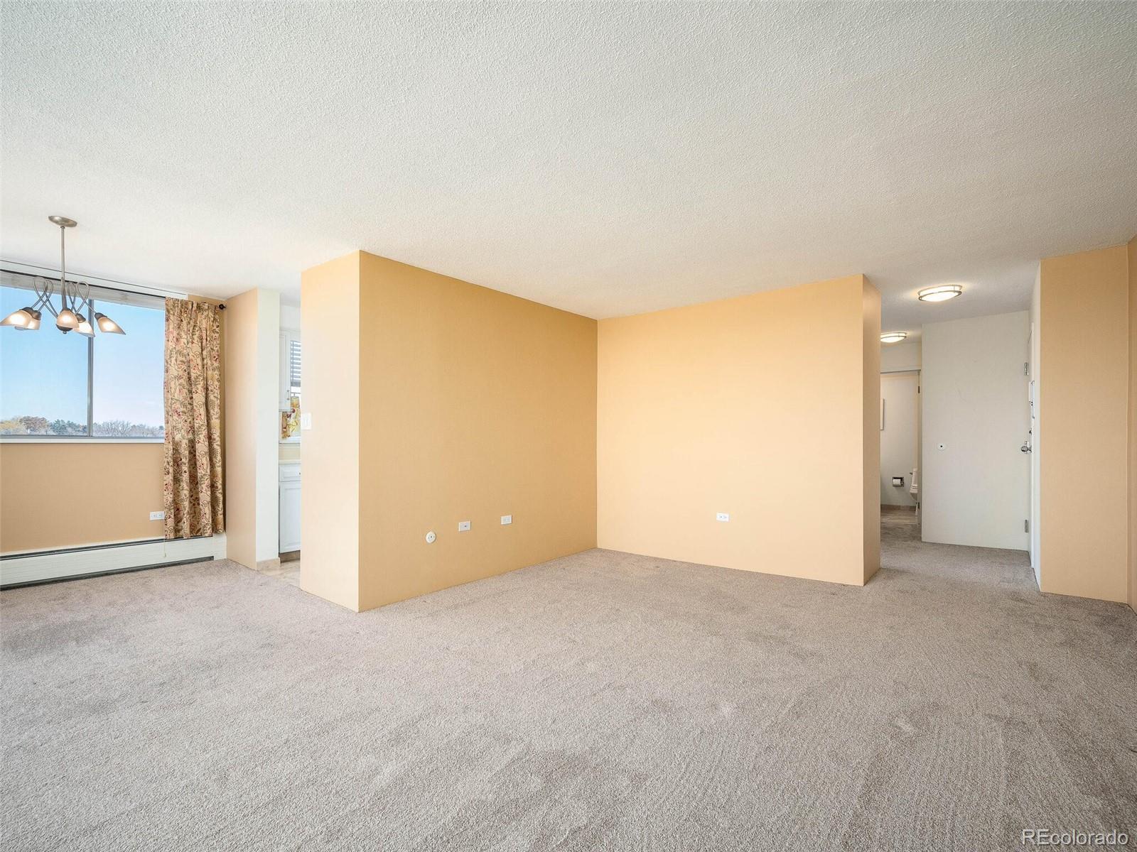 909 N Lafayette Street Unit: 802