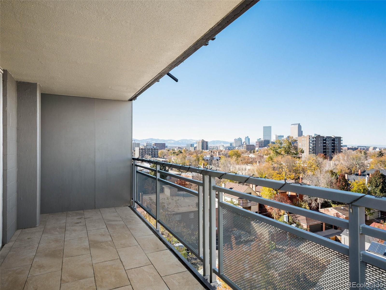 909 N Lafayette Street Unit: 802