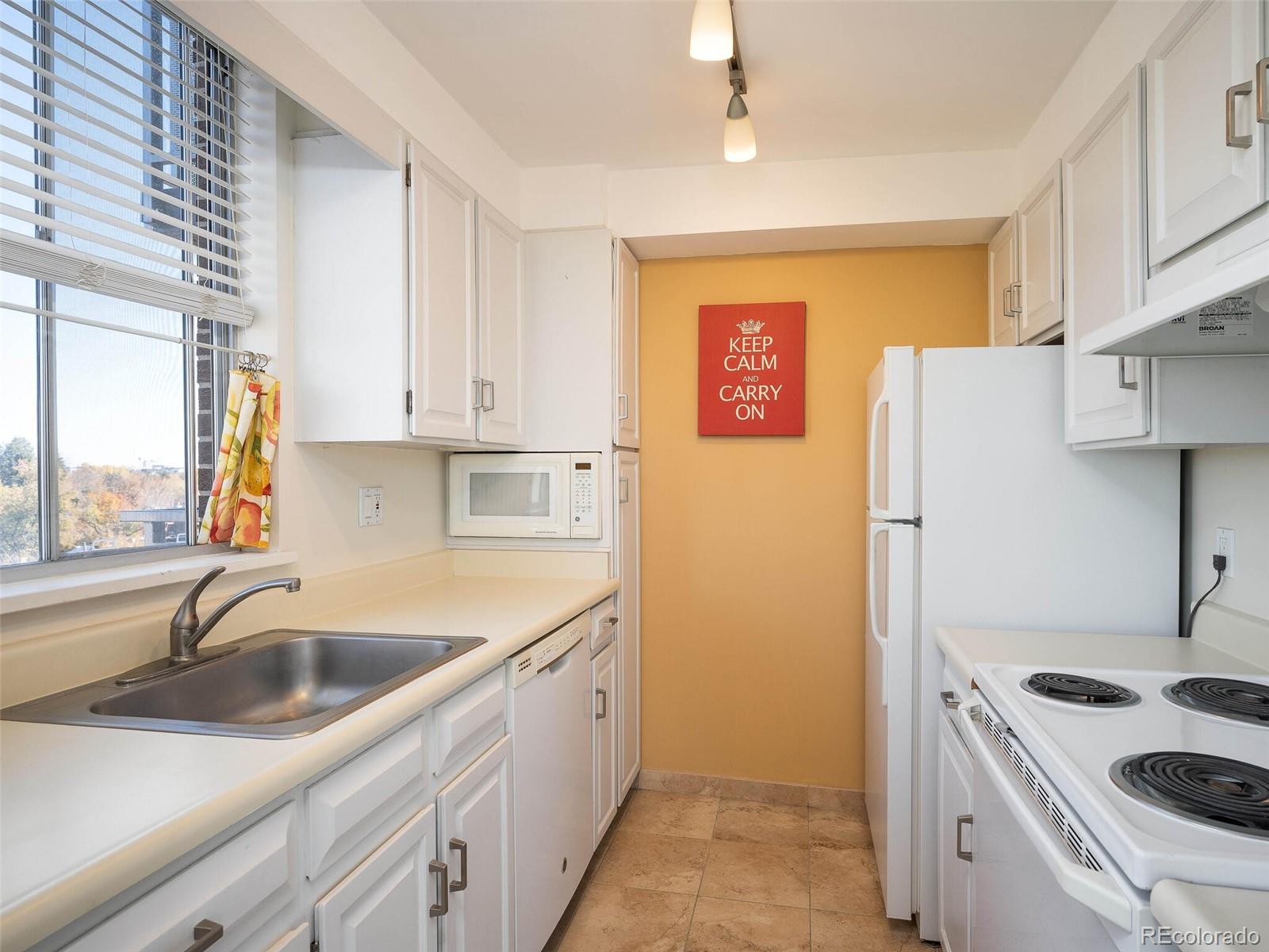 909 N Lafayette Street Unit: 802