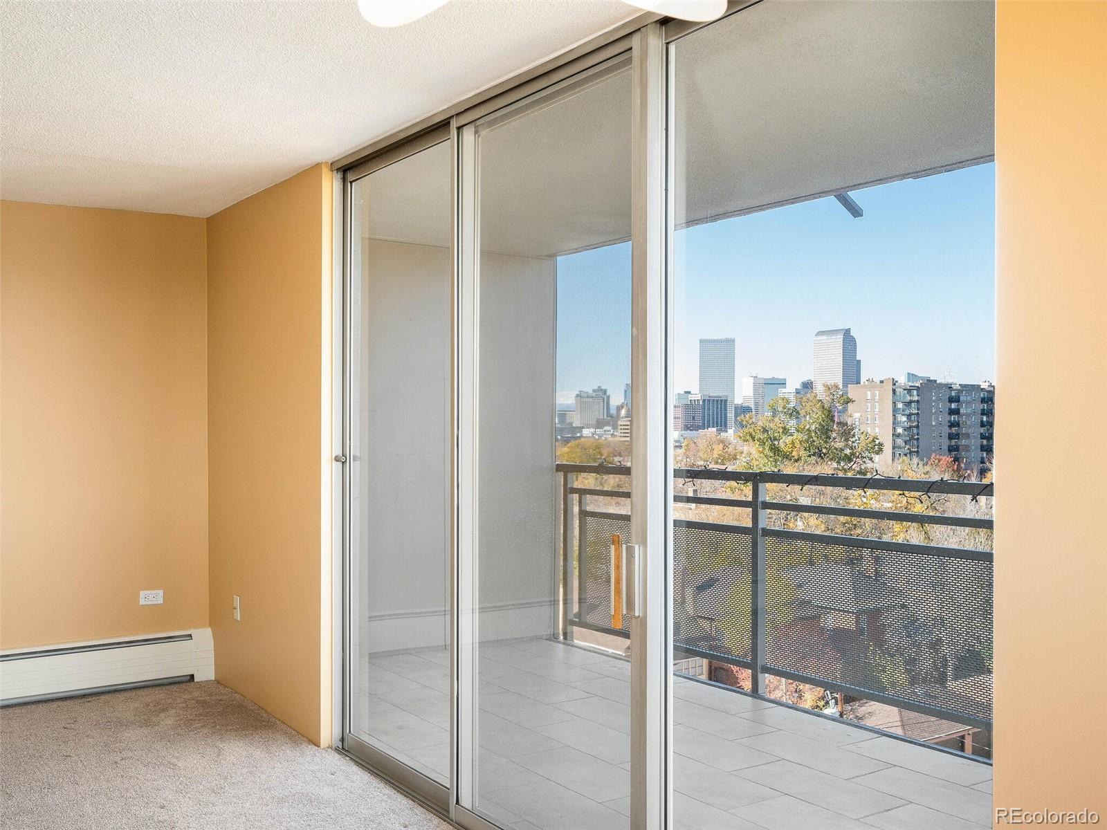 909 N Lafayette Street Unit: 802